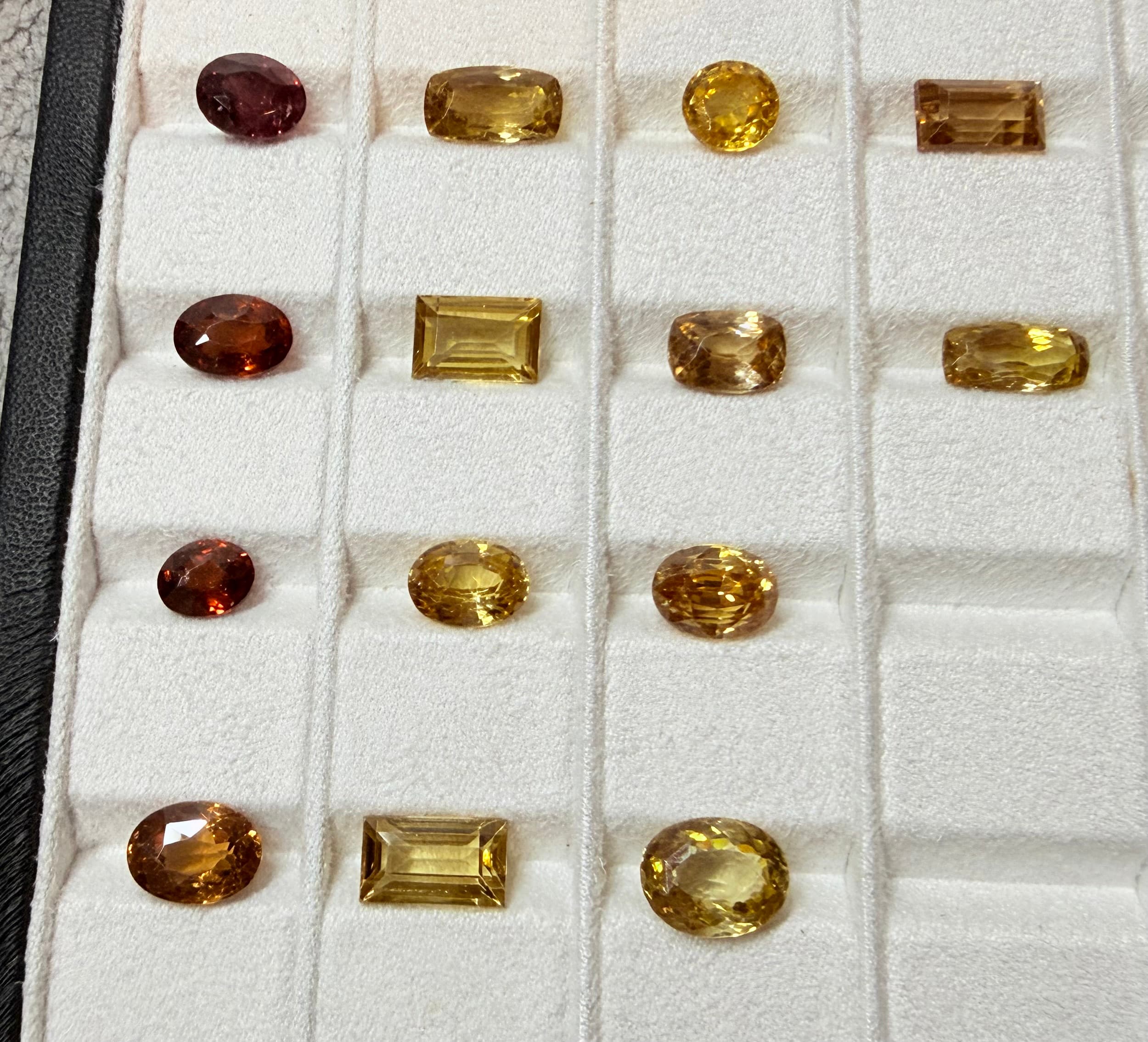 Mixed Zircon Lot